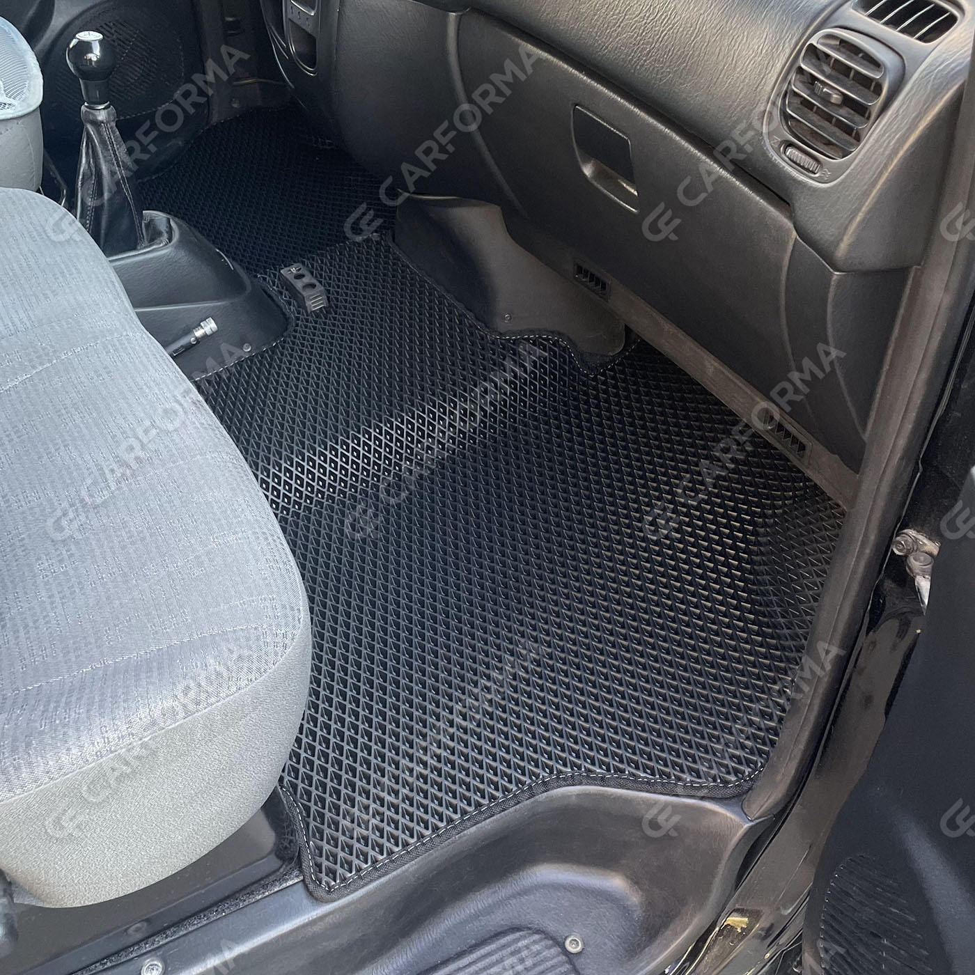 Водительские  коврики  Hyundai Starex 1996&nbsp;-&nbsp;2007 в Костроме