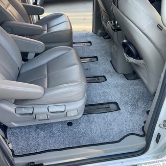 EVA коврики на KIA Carnival III 7 мест 2014 - 2021 в Костроме EVA коврики на KIA Carnival III 7 мест 2014 - 2021 в Костроме