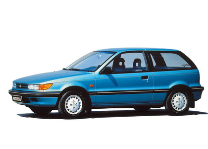 Коврики на Mitsubishi Colt III 1988 - 1992 в Костроме