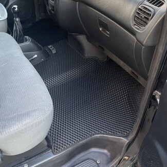 Водительские ворсовые коврики  Hyundai H1 I 1996&nbsp;-&nbsp;2007 в Костроме