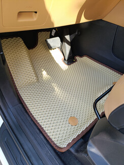 EVA коврики на KIA Carnival IV 7 мест без оттоманок 2020 - 2025 в Костроме EVA коврики на KIA Carnival IV 7 мест без оттоманок 2020 - 2025 в Костроме