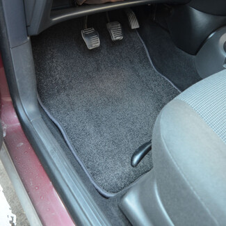 Ворсовые коврики на Ford Focus I 1998 - 2005 в Костроме